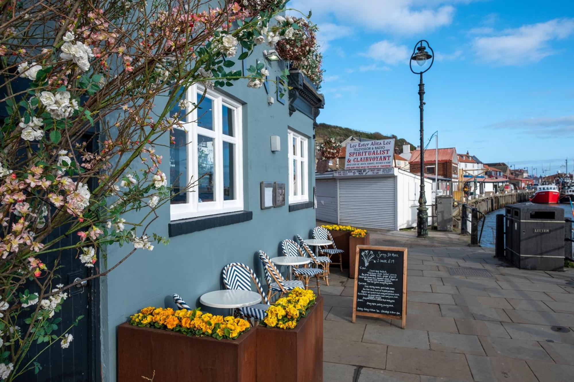 The Marine Hotel & Restaurant Whitby Buitenkant foto